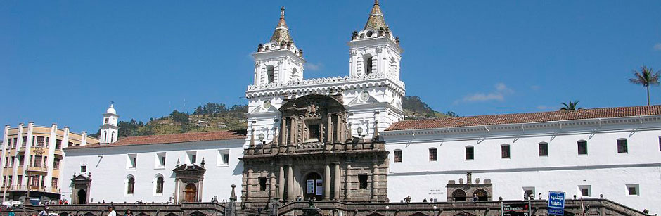 Tour en Quito Ecuador - Plaza Santo Domingo